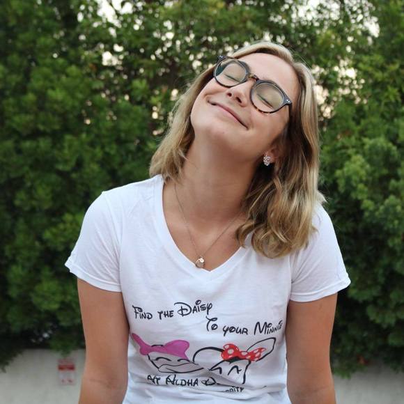 Meet your Posher, Jacy - Picture 1 of 1